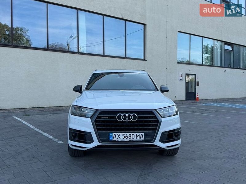 Внедорожник / Кроссовер Audi Q7 2016 в Львове Внедорожник / Кроссовер Audi Q7 2016 в Львове