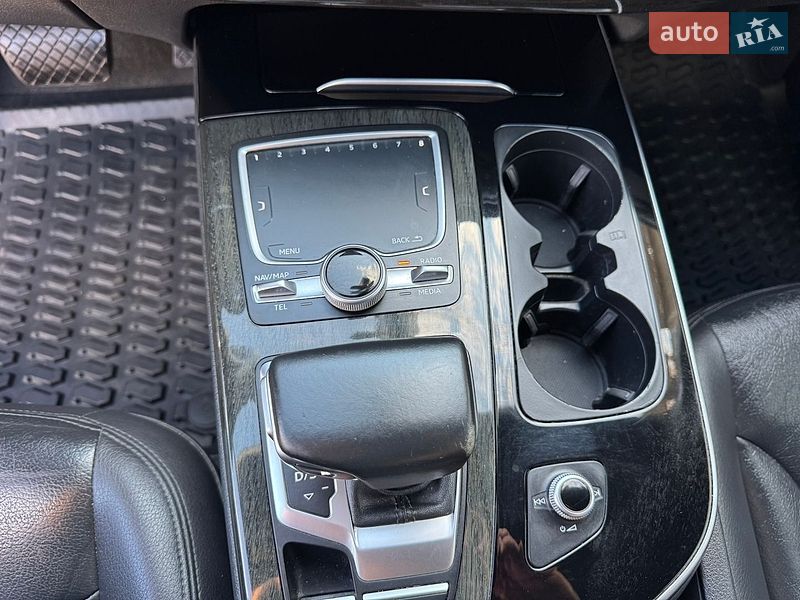 Внедорожник / Кроссовер Audi Q7 2016 в Киеве