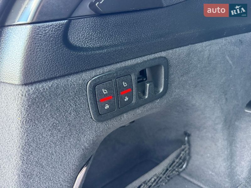 Внедорожник / Кроссовер Audi Q7 2016 в Киеве
