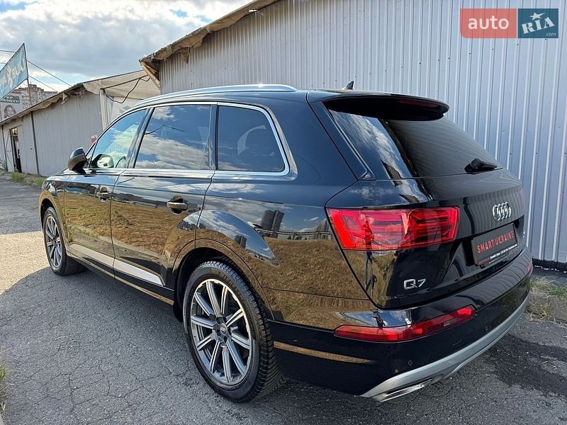 Внедорожник / Кроссовер Audi Q7 2016 в Киеве