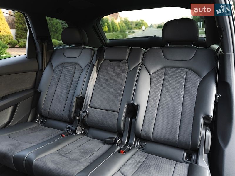 Позашляховик / Кросовер Audi Q7 2024 в Одесі