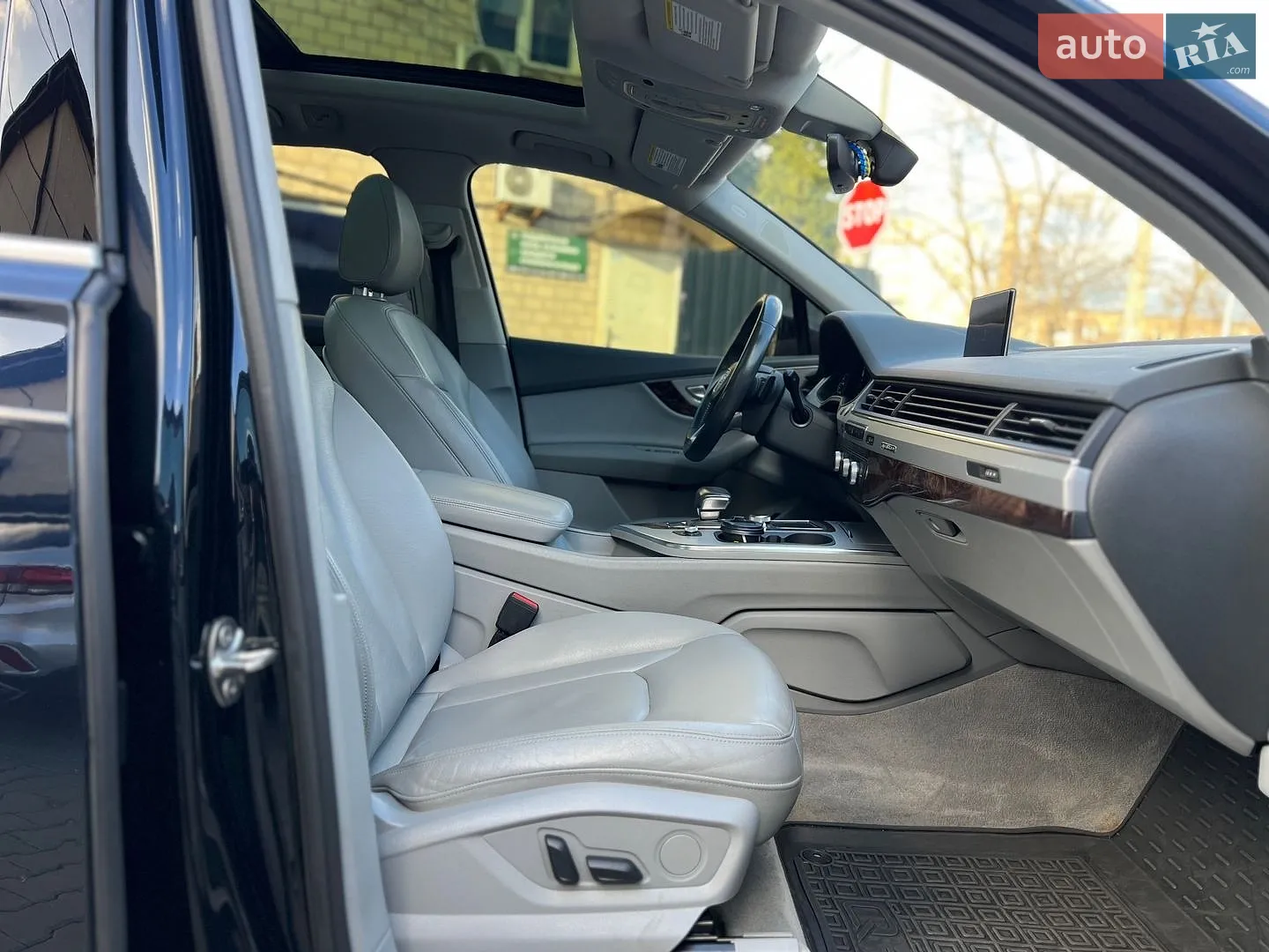 2017 Audi Q7 - мініатюра 16