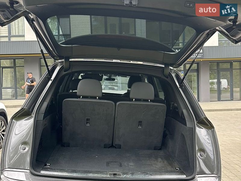 Позашляховик / Кросовер Audi Q7 2023 в Новояворівську