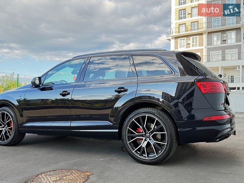 Внедорожник / Кроссовер Audi Q7 2018 в Киеве