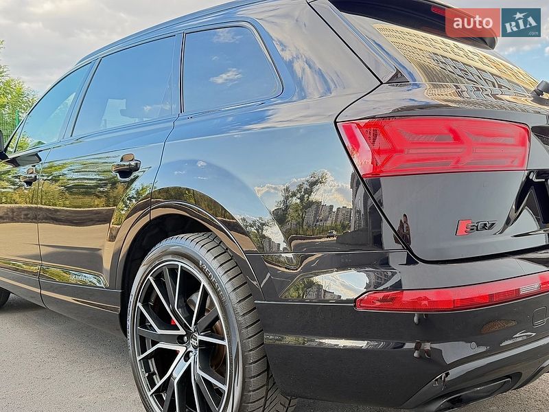 Внедорожник / Кроссовер Audi Q7 2018 в Киеве