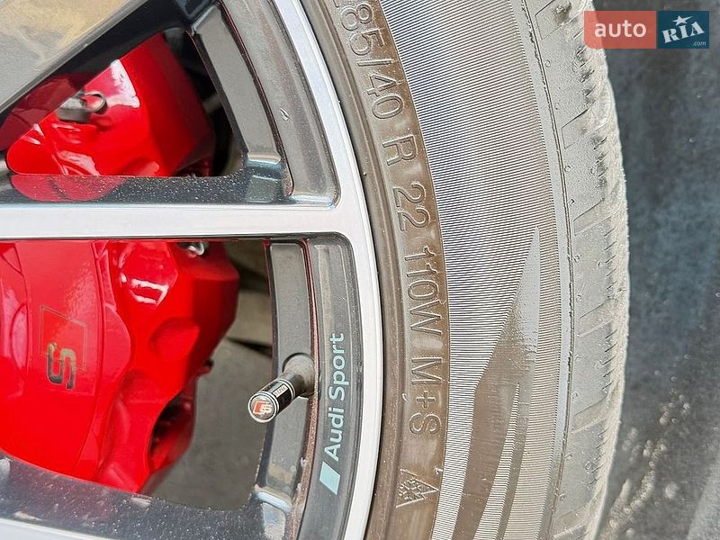 Внедорожник / Кроссовер Audi Q7 2018 в Киеве
