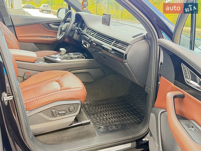 Внедорожник / Кроссовер Audi Q7 2018 в Киеве
