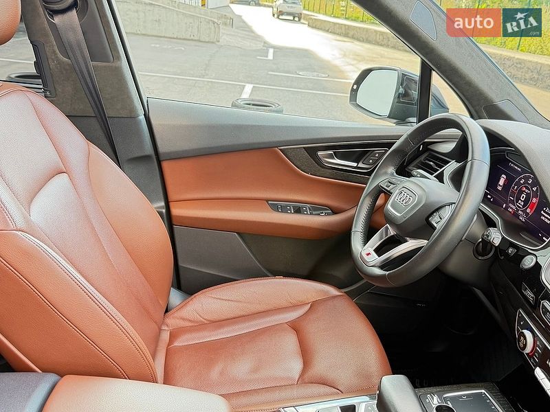 Внедорожник / Кроссовер Audi Q7 2018 в Киеве