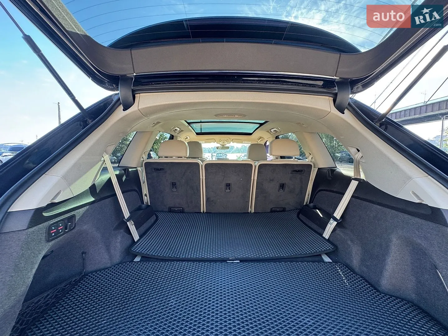 2017 Audi Q7 - мініатюра 43