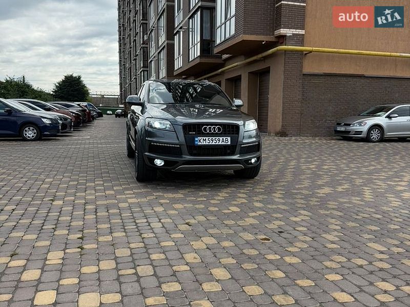 Позашляховик / Кросовер Audi Q7 2014 в Вінниці