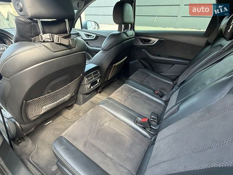Внедорожник / Кроссовер Audi Q7 2017 в Львове