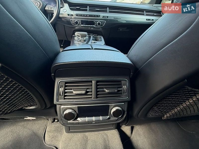 Внедорожник / Кроссовер Audi Q7 2017 в Львове