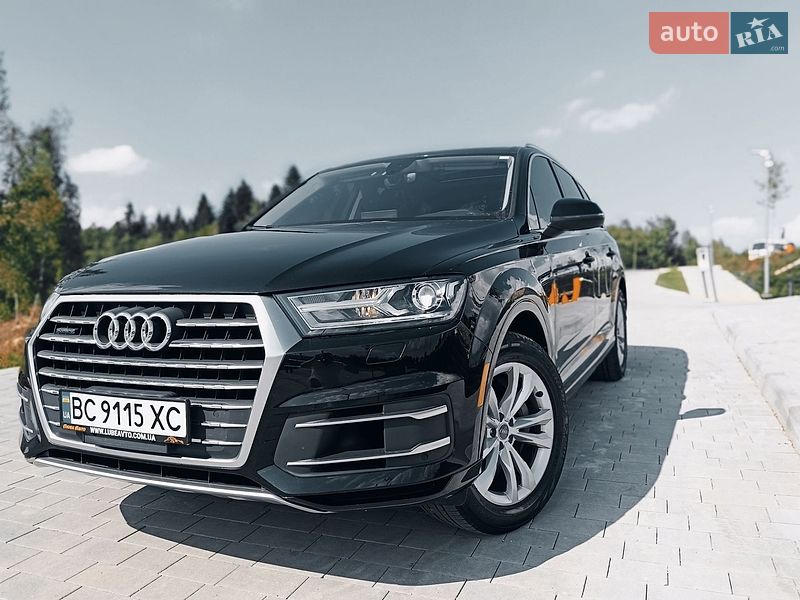 Позашляховик / Кросовер Audi Q7 2017 в Східниці