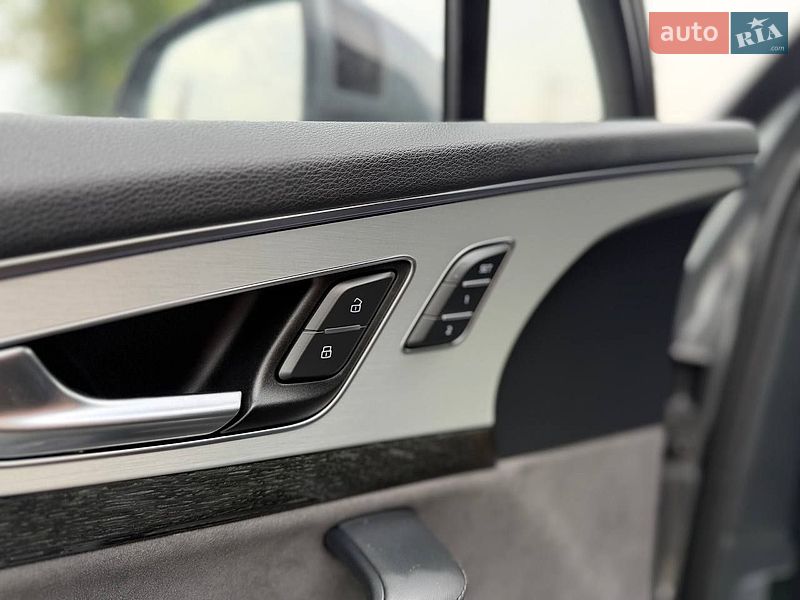 Внедорожник / Кроссовер Audi Q7 2017 в Львове