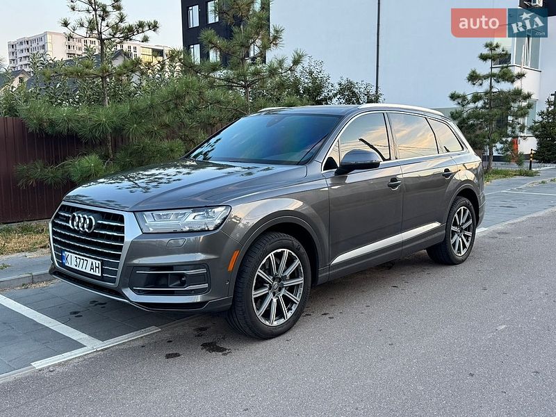 Внедорожник / Кроссовер Audi Q7 2018 в Киеве
