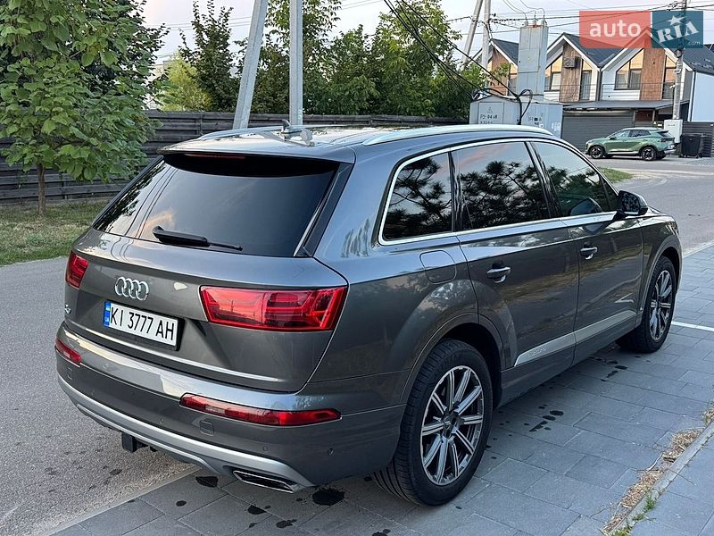 Внедорожник / Кроссовер Audi Q7 2018 в Киеве