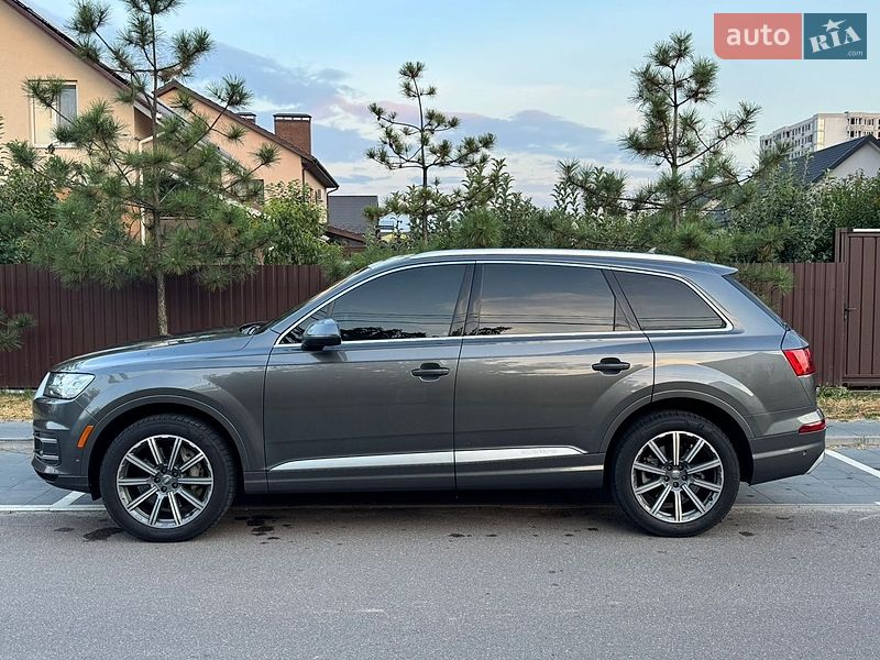Внедорожник / Кроссовер Audi Q7 2018 в Киеве