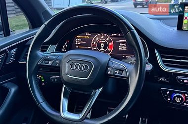Внедорожник / Кроссовер Audi Q7 2018 в Киеве