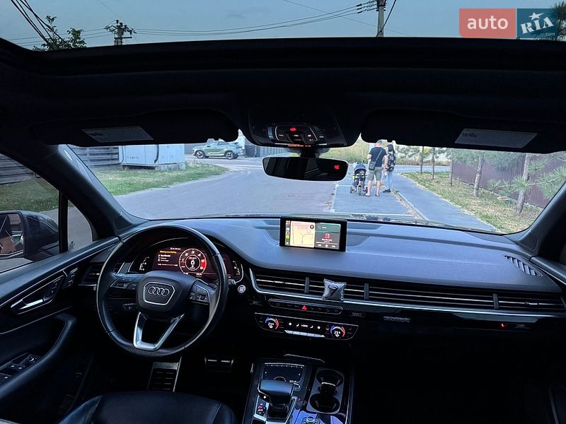 Внедорожник / Кроссовер Audi Q7 2018 в Киеве