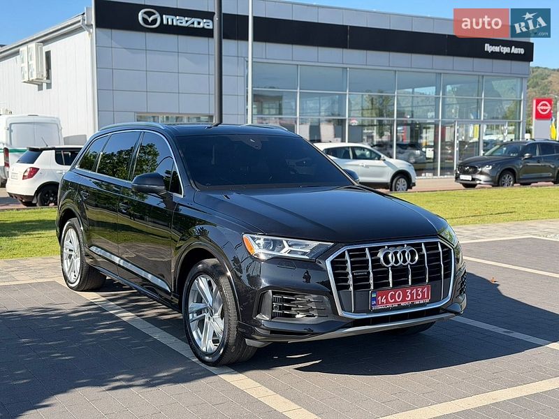 Позашляховик / Кросовер Audi Q7 2021 в Ужгороді