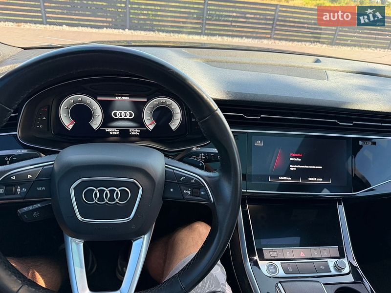 Позашляховик / Кросовер Audi Q7 2021 в Ужгороді