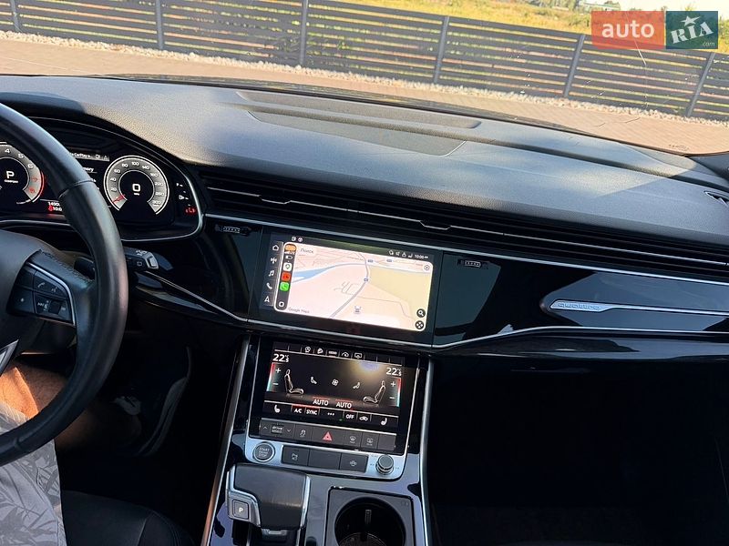 Позашляховик / Кросовер Audi Q7 2021 в Ужгороді