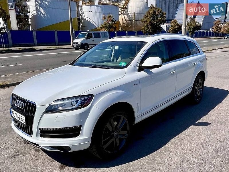 Позашляховик / Кросовер Audi Q7 2014 в Дніпрі