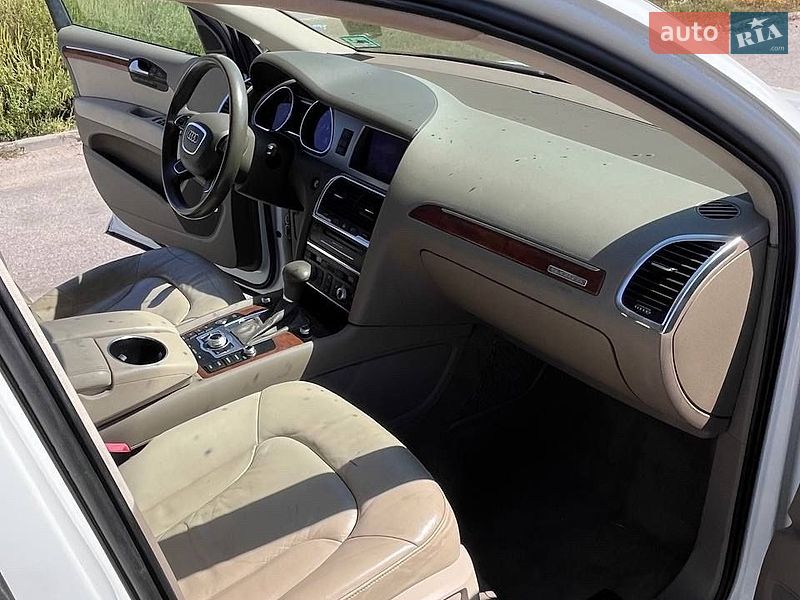 Позашляховик / Кросовер Audi Q7 2014 в Дніпрі