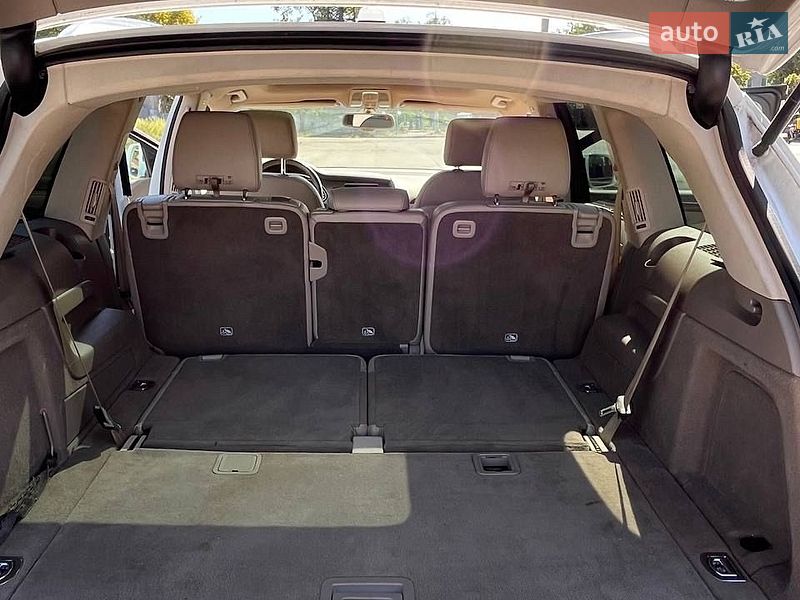 Позашляховик / Кросовер Audi Q7 2014 в Дніпрі