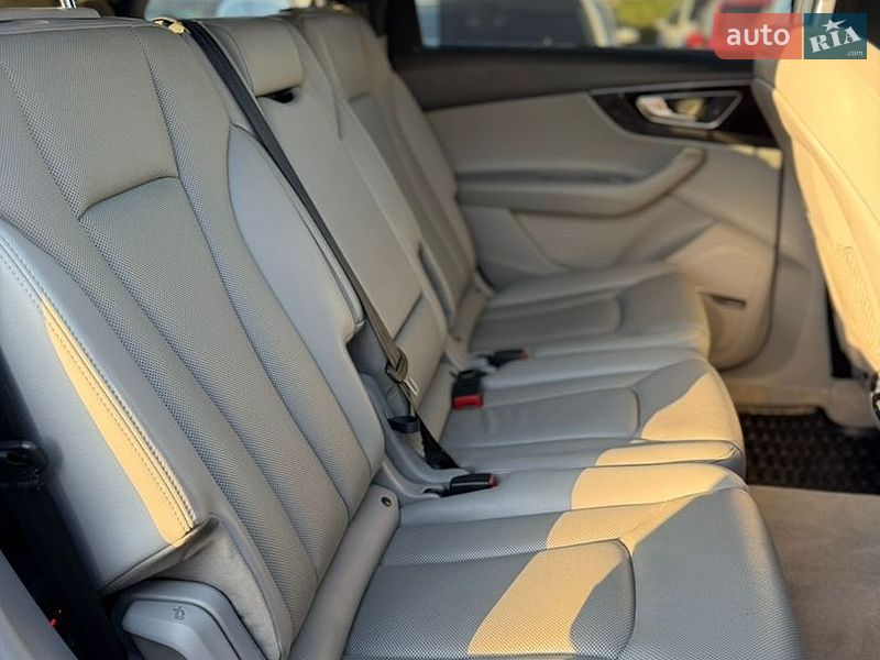 Позашляховик / Кросовер Audi Q7 2018 в Івано-Франківську