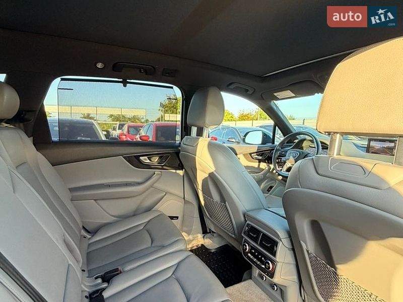 Позашляховик / Кросовер Audi Q7 2018 в Івано-Франківську