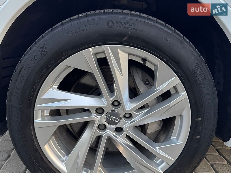 Внедорожник / Кроссовер Audi Q7 2020 в Львове