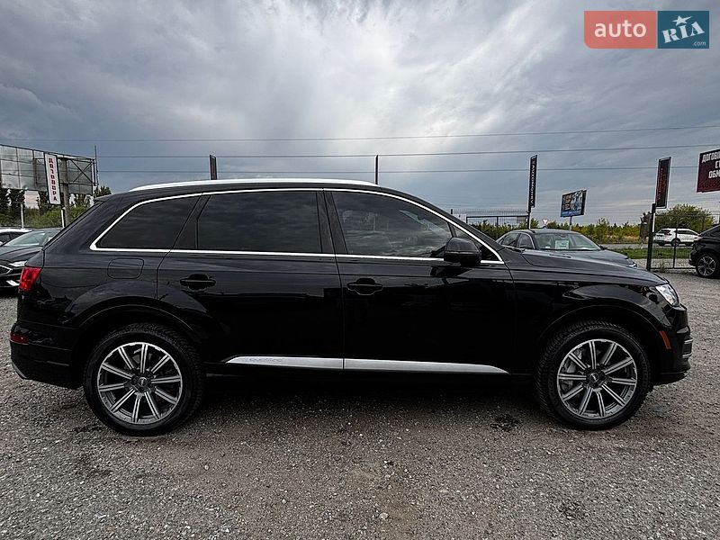 Внедорожник / Кроссовер Audi Q7 2016 в Белогородке