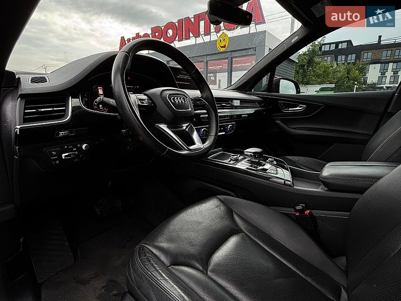 Внедорожник / Кроссовер Audi Q7 2016 в Белогородке