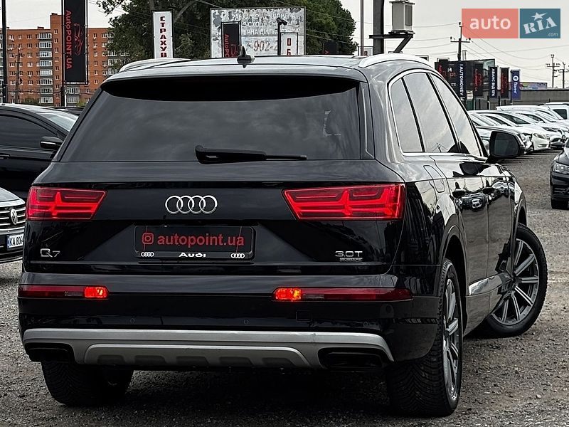 Внедорожник / Кроссовер Audi Q7 2016 в Белогородке