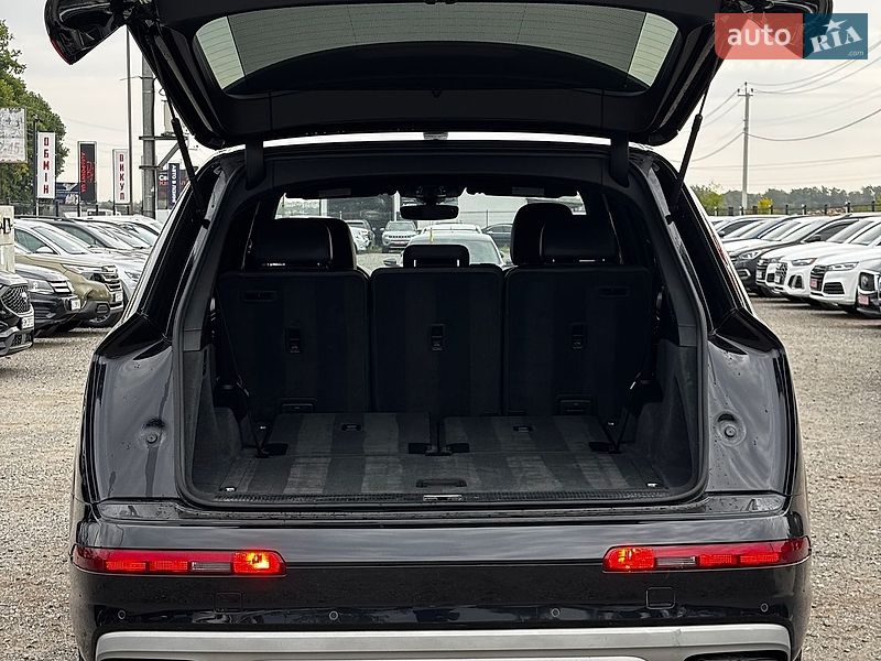 Внедорожник / Кроссовер Audi Q7 2016 в Белогородке