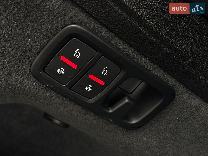 Внедорожник / Кроссовер Audi Q7 2016 в Белогородке