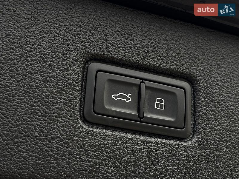 Внедорожник / Кроссовер Audi Q7 2016 в Белогородке