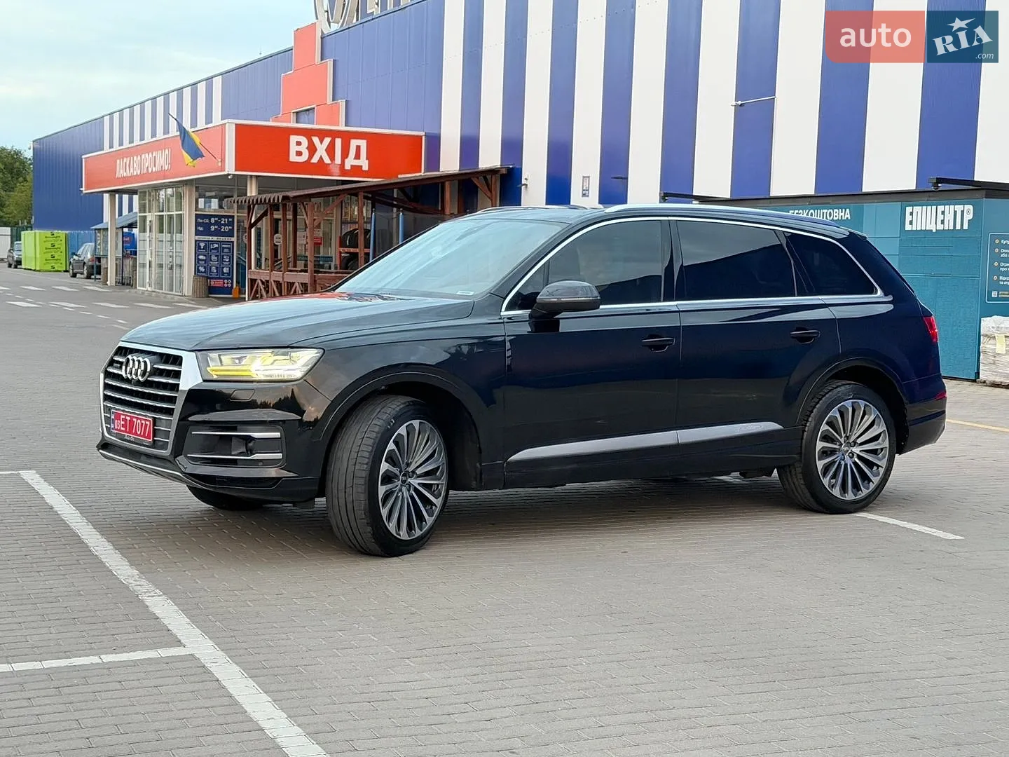2017 Audi Q7 - мініатюра 13