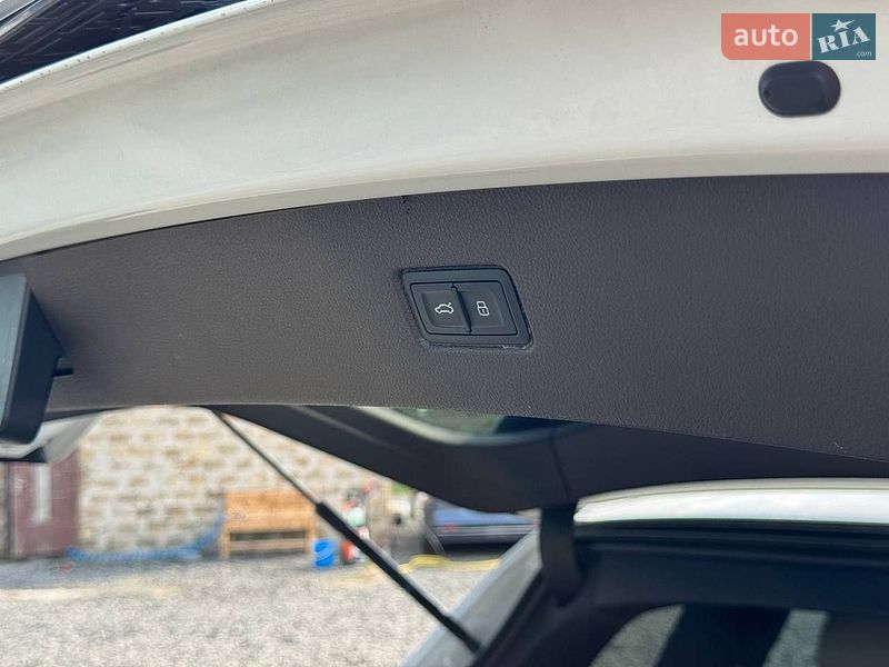 Внедорожник / Кроссовер Audi Q7 2016 в Луцке