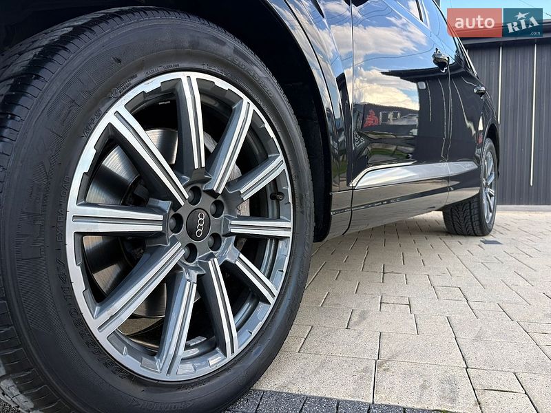 Внедорожник / Кроссовер Audi Q7 2016 в Львове