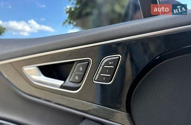 Внедорожник / Кроссовер Audi Q7 2016 в Львове