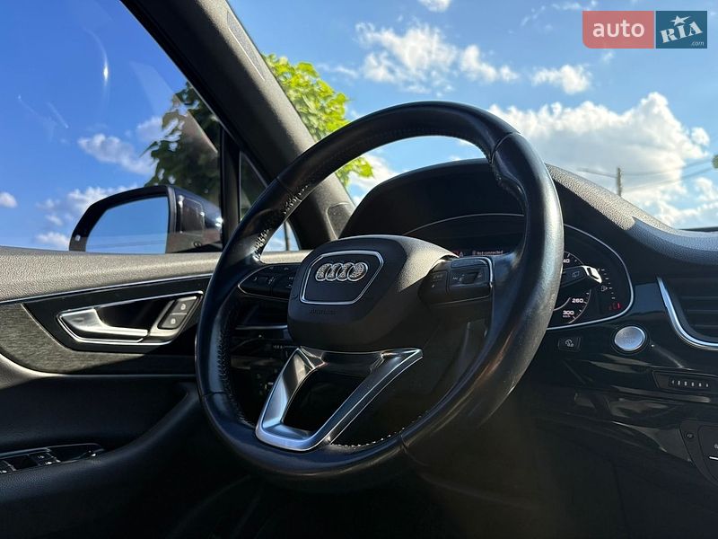 Внедорожник / Кроссовер Audi Q7 2016 в Львове