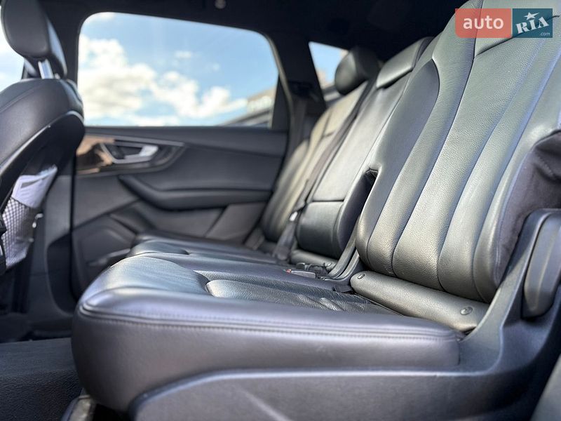 Внедорожник / Кроссовер Audi Q7 2016 в Львове