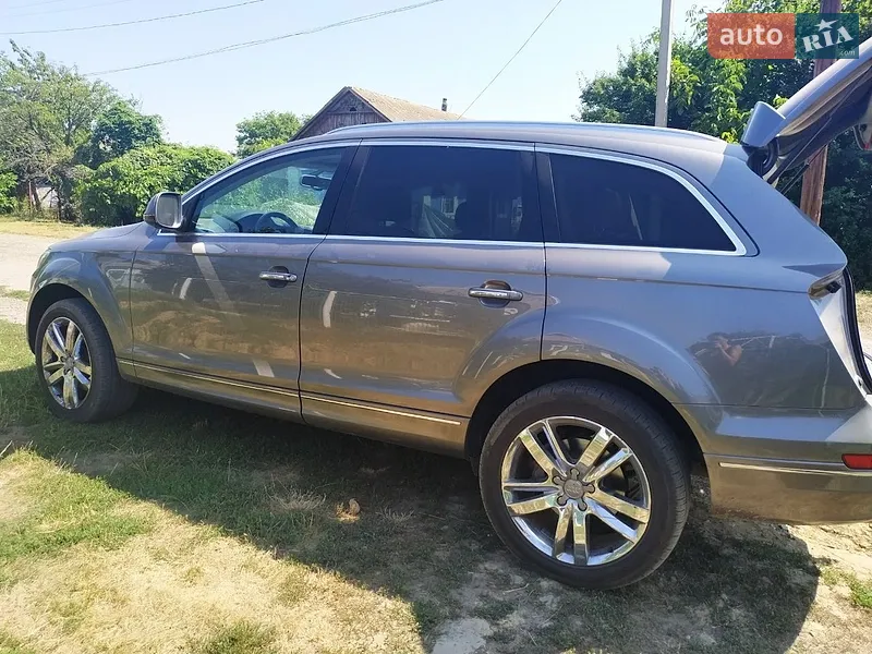 Audi Q7 2011