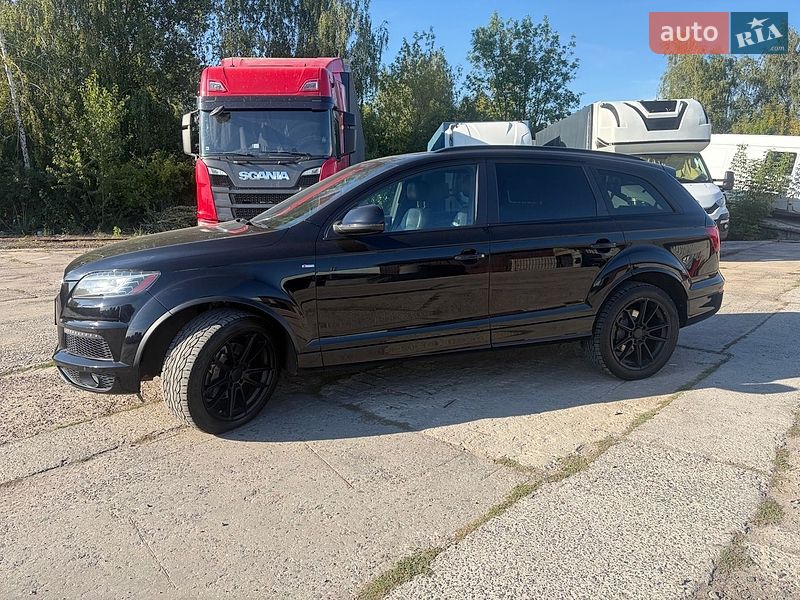 Внедорожник / Кроссовер Audi Q7 2015 в Нововолынске