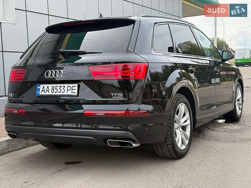 Позашляховик / Кросовер Audi Q7 2016 в Львові
