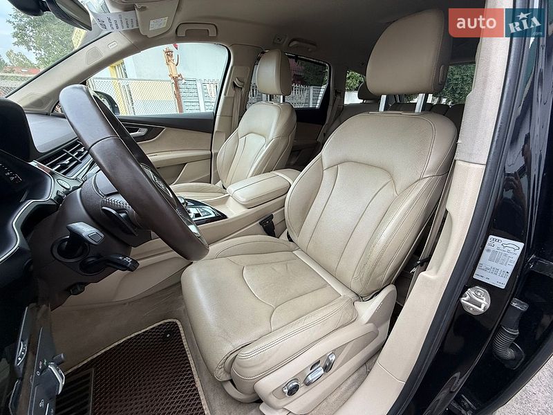 Позашляховик / Кросовер Audi Q7 2016 в Львові