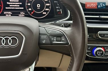 Позашляховик / Кросовер Audi Q7 2016 в Львові