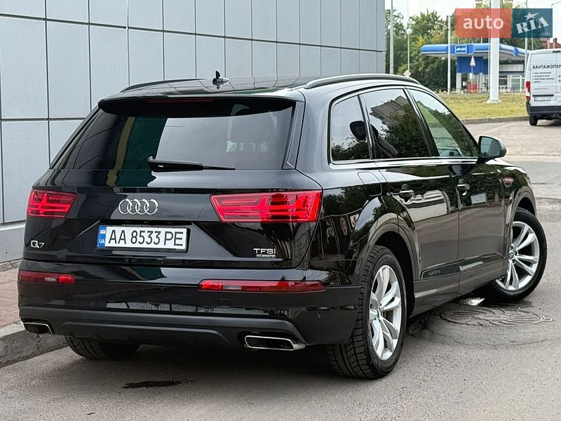 Позашляховик / Кросовер Audi Q7 2016 в Львові